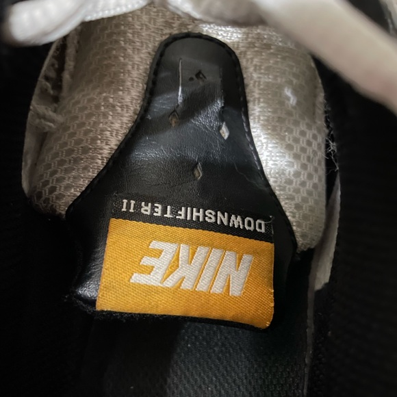 Nike Air - Picture 2 of 6